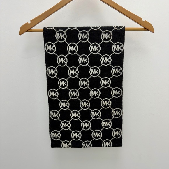 Michael Kors Black & White MK Logo Scarf | Cozy Knit Designer Wrap - Picture 4 of 7